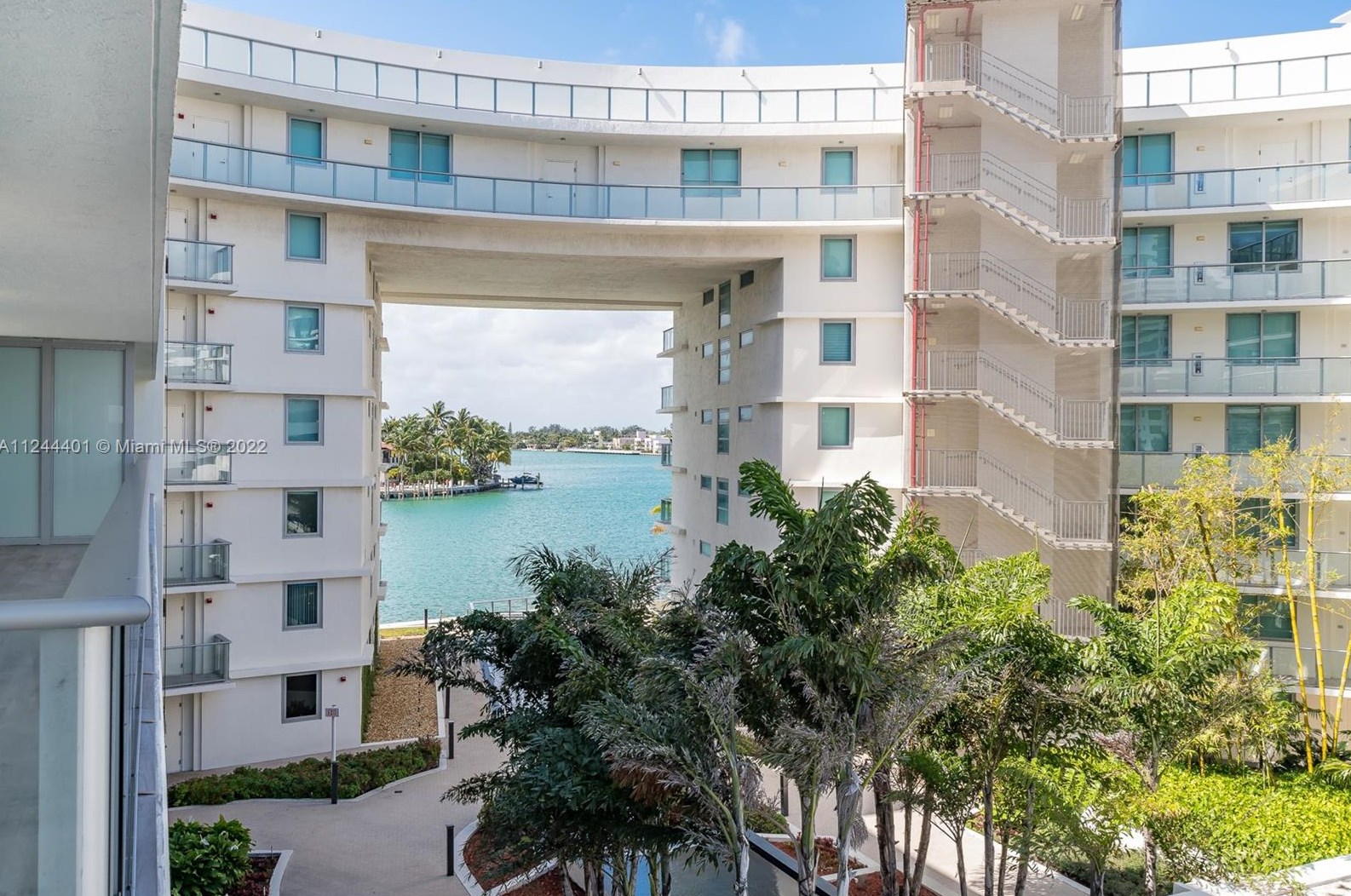 6620 Indian Creek Dr #405, Miami, FL 33141