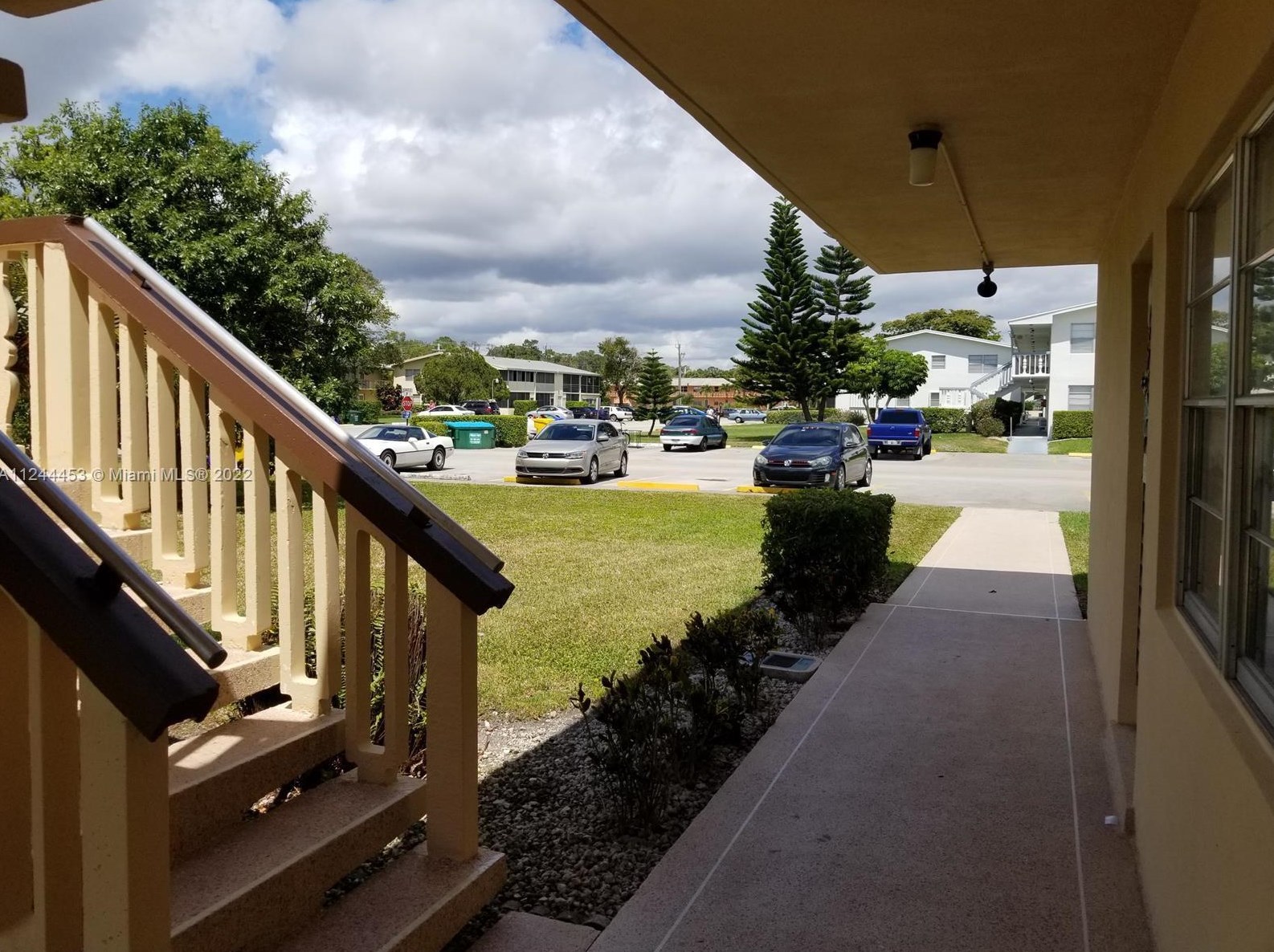 206 Sheffield I, West Palm Beach, FL 33417-1512