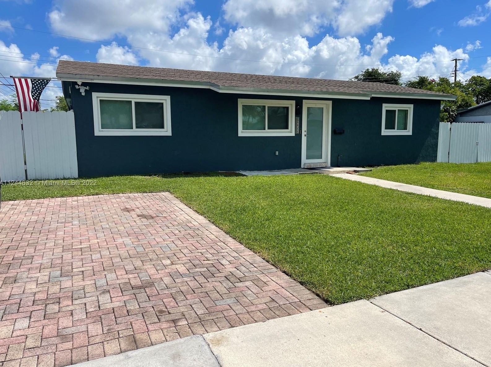 12253 28th Ter, Miami, FL 33175-2219