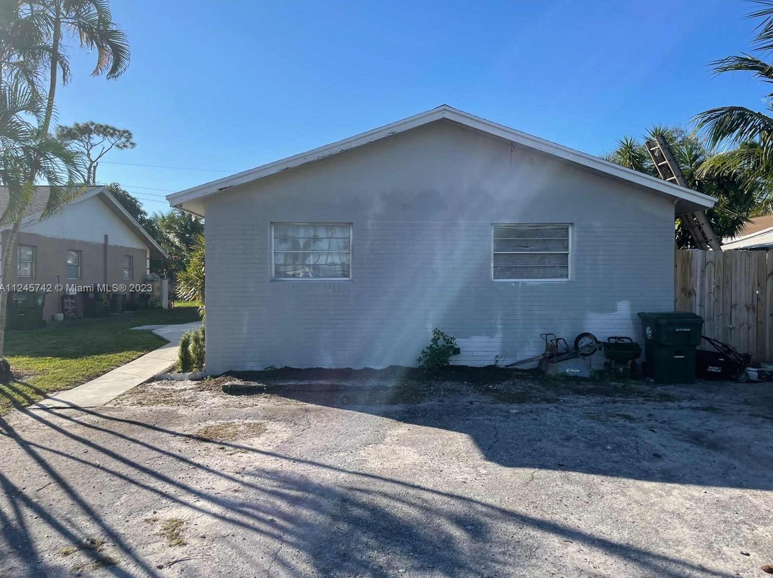 353 Walker Ave, Lake Worth, FL 33463-2130