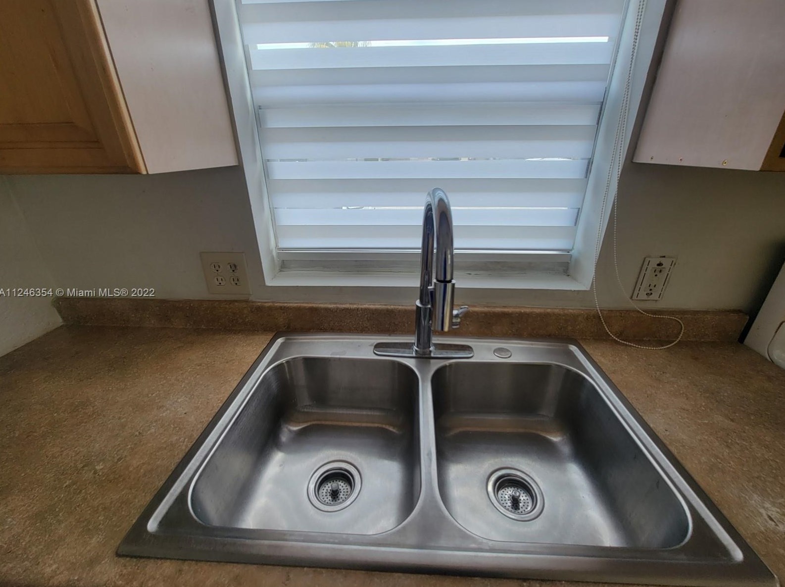 2406 Mckinley St, Hollywood, FL 33020