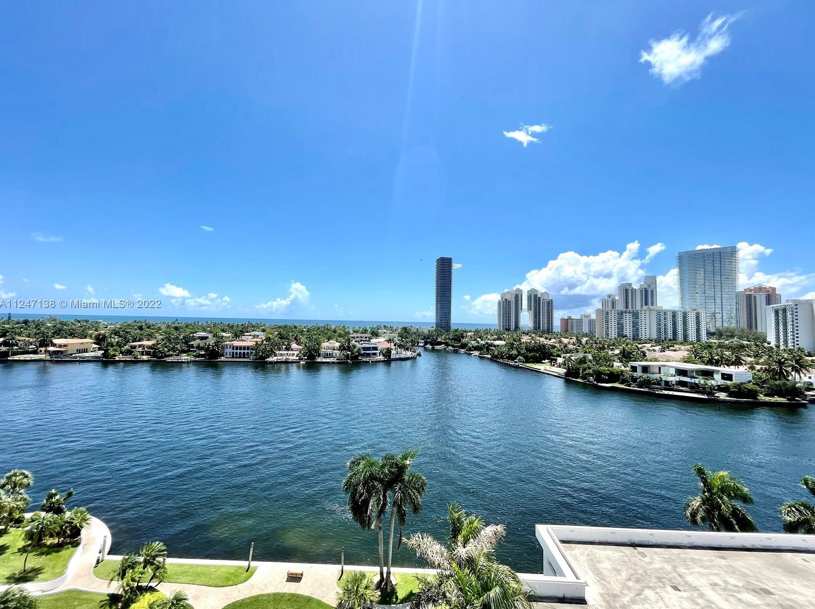 19707 Turnberry Way Apt 10e, Miami, FL