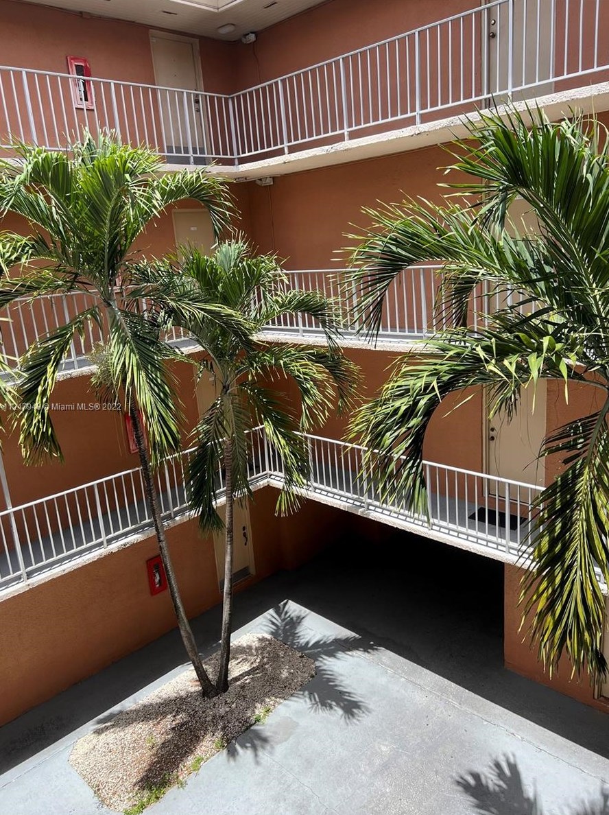 17600 Nw 68th Ave #b3010, Hialeah, FL 33015