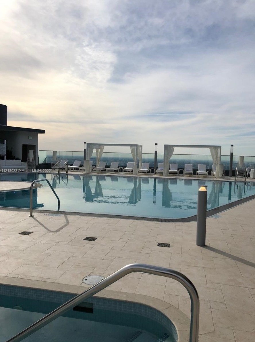 1000 Brickell Plaza #3214, Miami, FL 33131