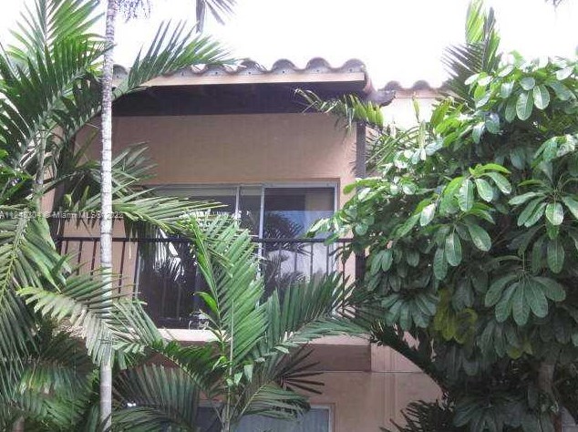 10816 N Kendall Dr #r-8, Miami, FL 33176