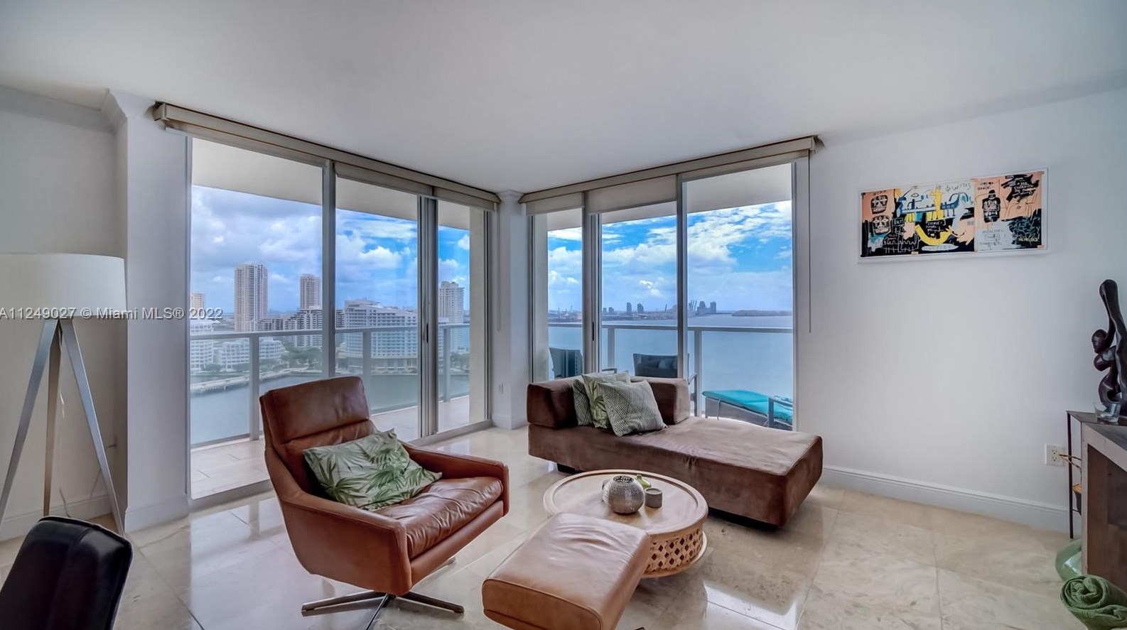 1155 Brickell Bay Dr #2210, Miami, FL 33131