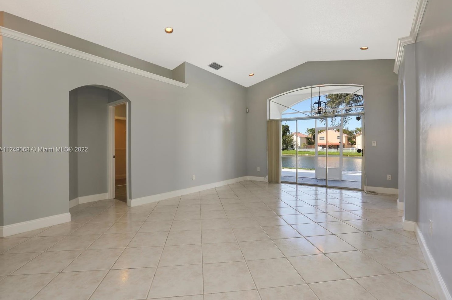 15071 Sw 49th Ct, Hollywood, FL 33027