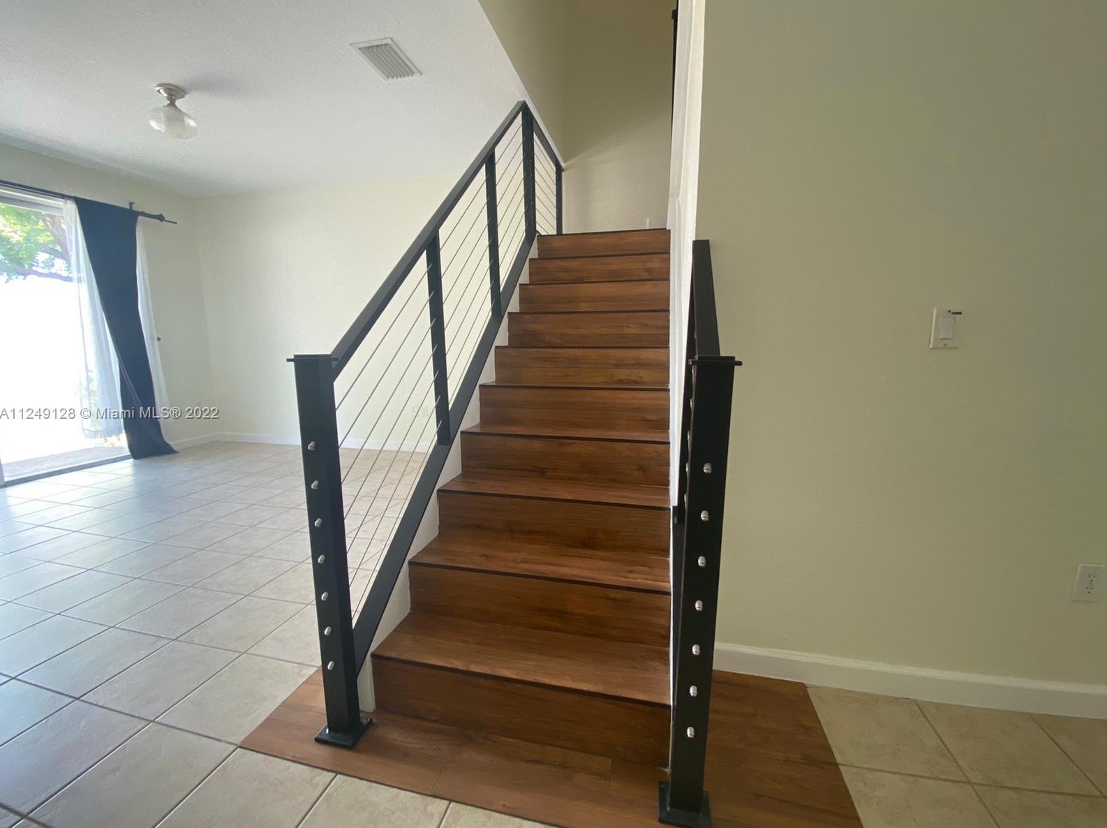 15365 8th Ln, Miami, FL 33194-2729