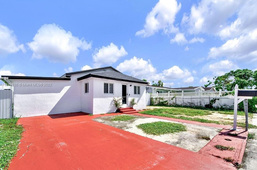 2941 96th St, Miami, FL 33147-2337