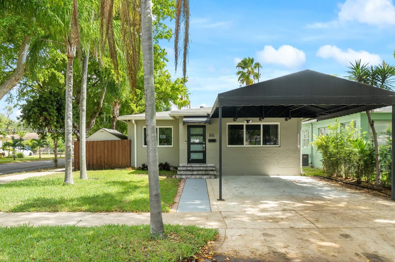 1959 Plunkett St, Hollywood, FL 33020-6349
