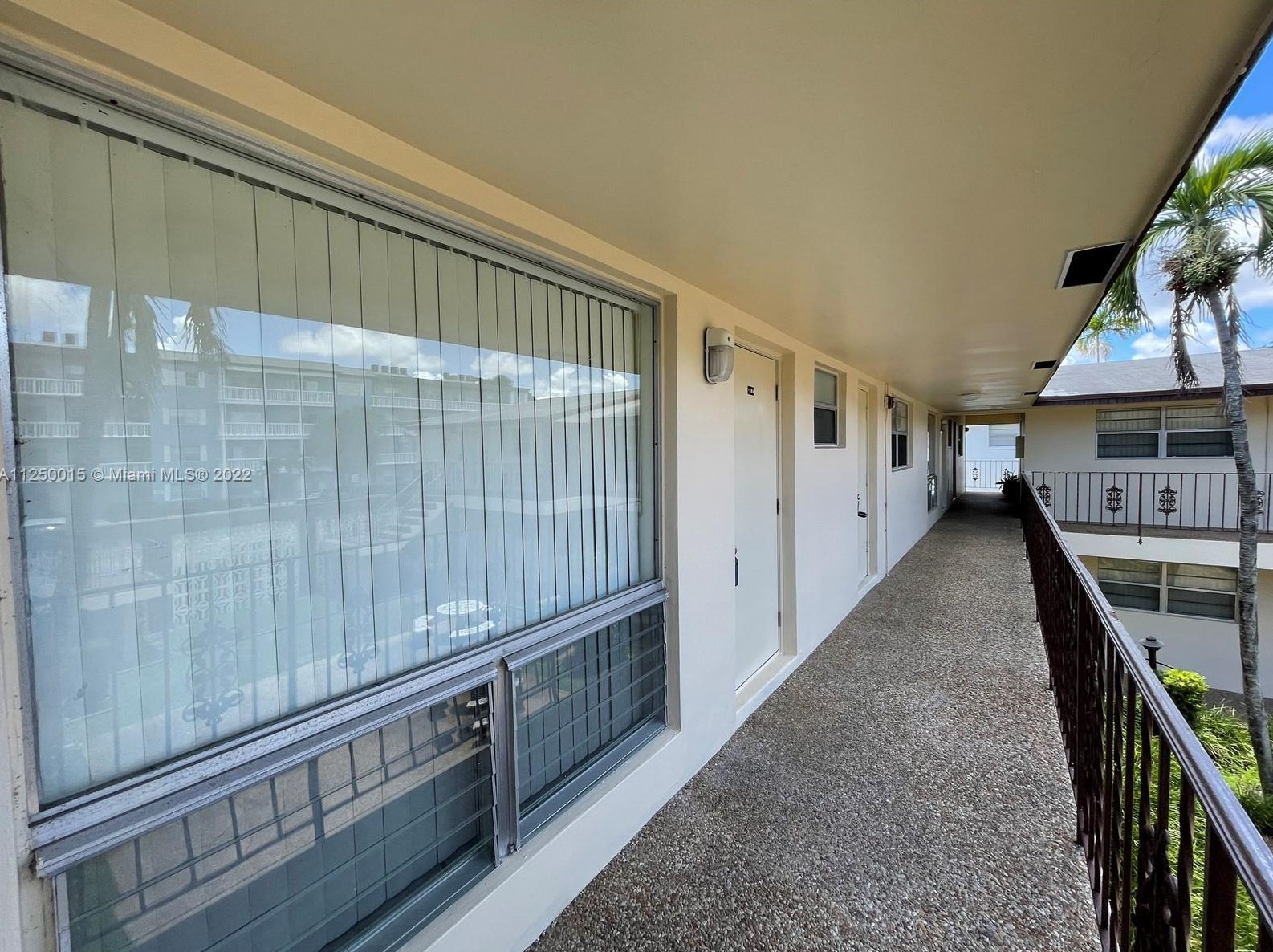 3500 Jackson St #204, Hollywood, FL 33021