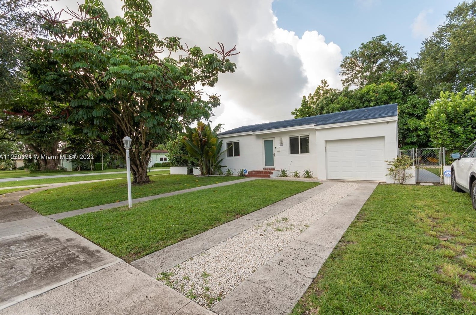 202 Nw 92nd St #., Miami, FL 33150