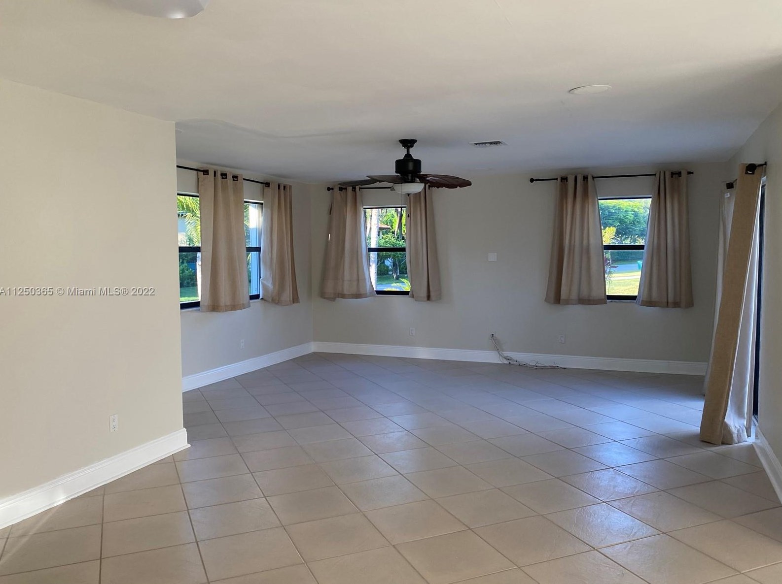 12400 Sw 93rd Ct, Miami, FL 33176