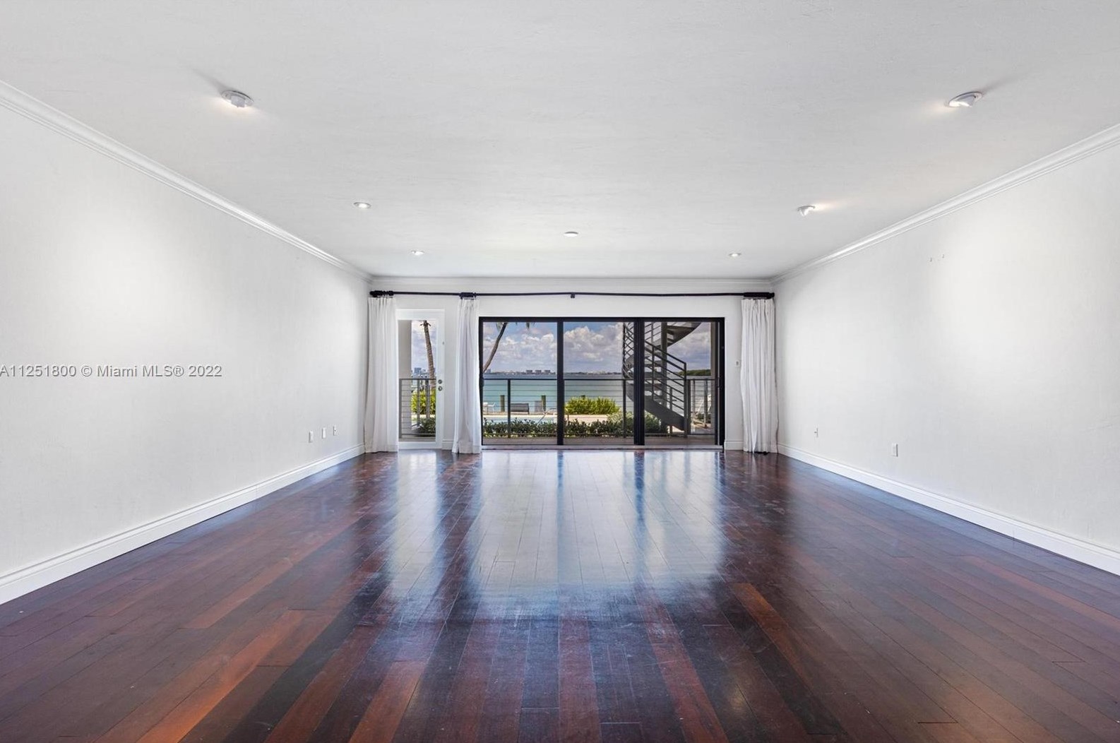166 Harbor Dr Apt 7c, Miami, FL
