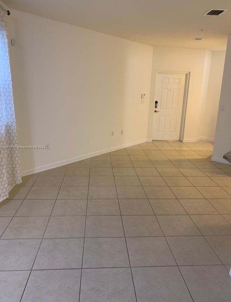 10600 Nw 88th St #205, Miami, FL 33178