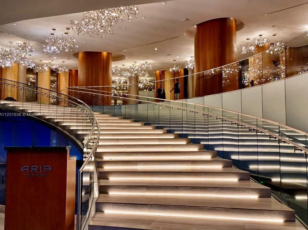 488 18th St, Miami FL  33132 exterior