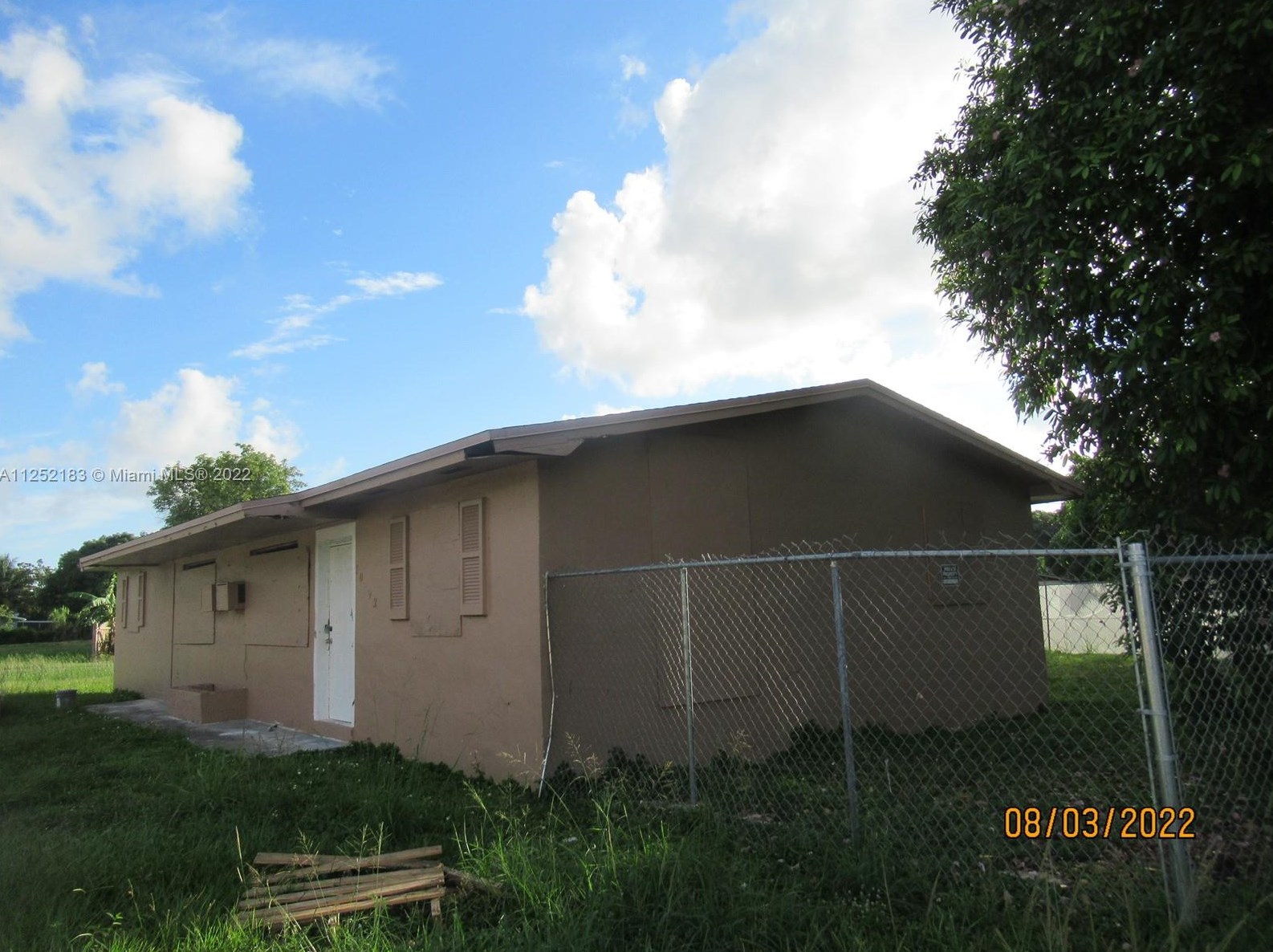 10190 Guava St, Miami, FL 33157-5328