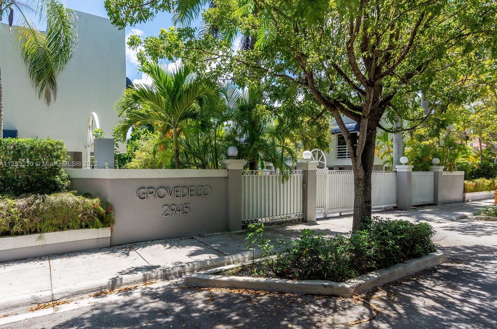 2945 Bridgeport Ave #c, Miami, FL