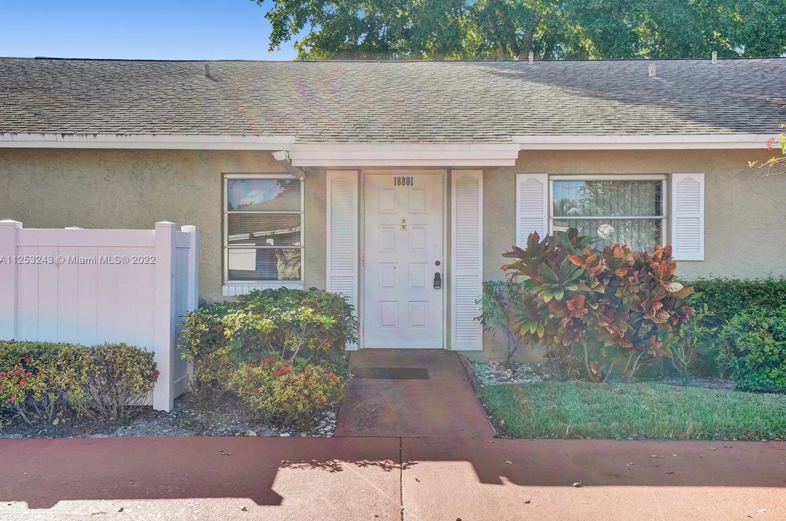 18801 Candlewick Dr, Boca Raton, FL 33496