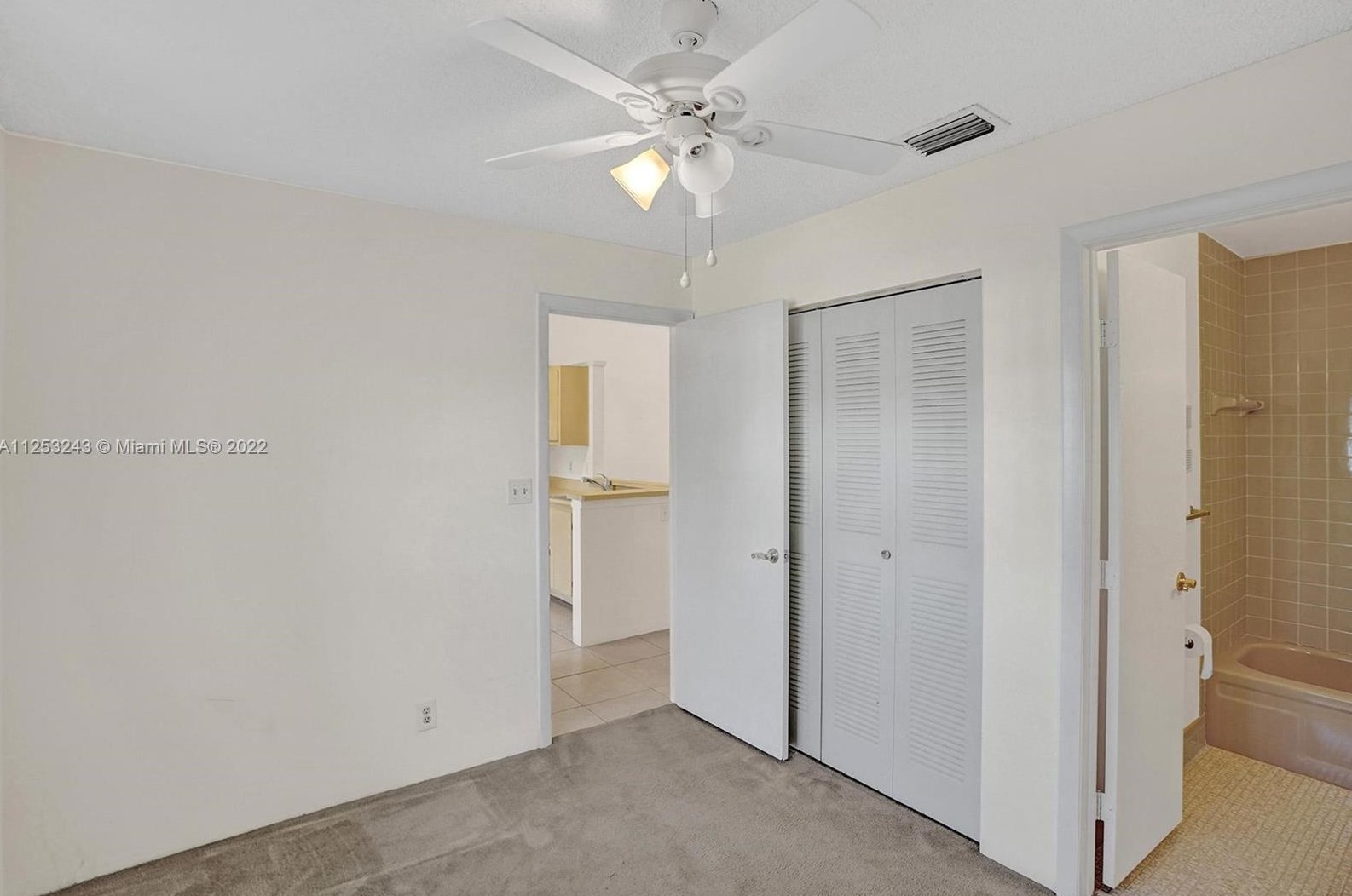 18801 Candlewick Dr, Boca Raton FL  33496-5008 exterior