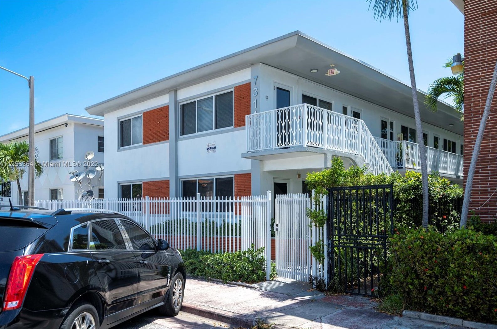 7311 Byron Ave #12, Miami, FL 33141