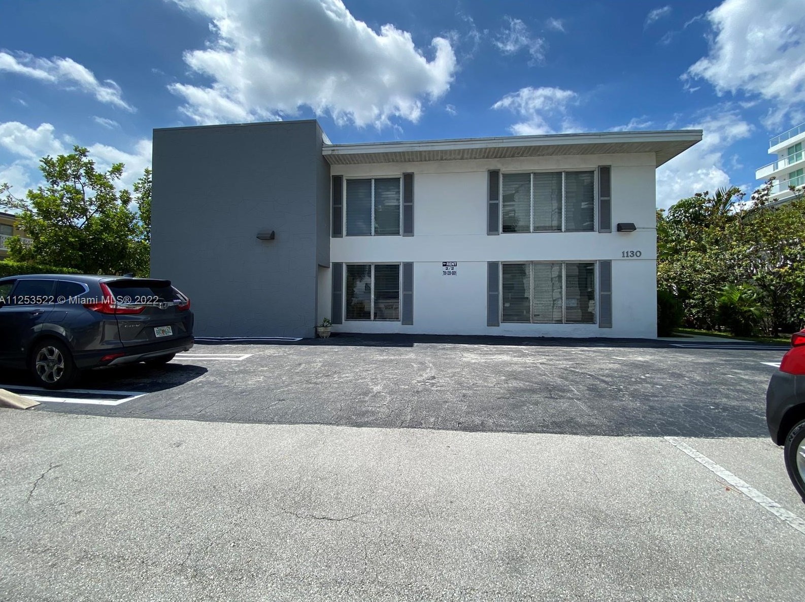 1130 102nd St #1, Miami, FL 33154