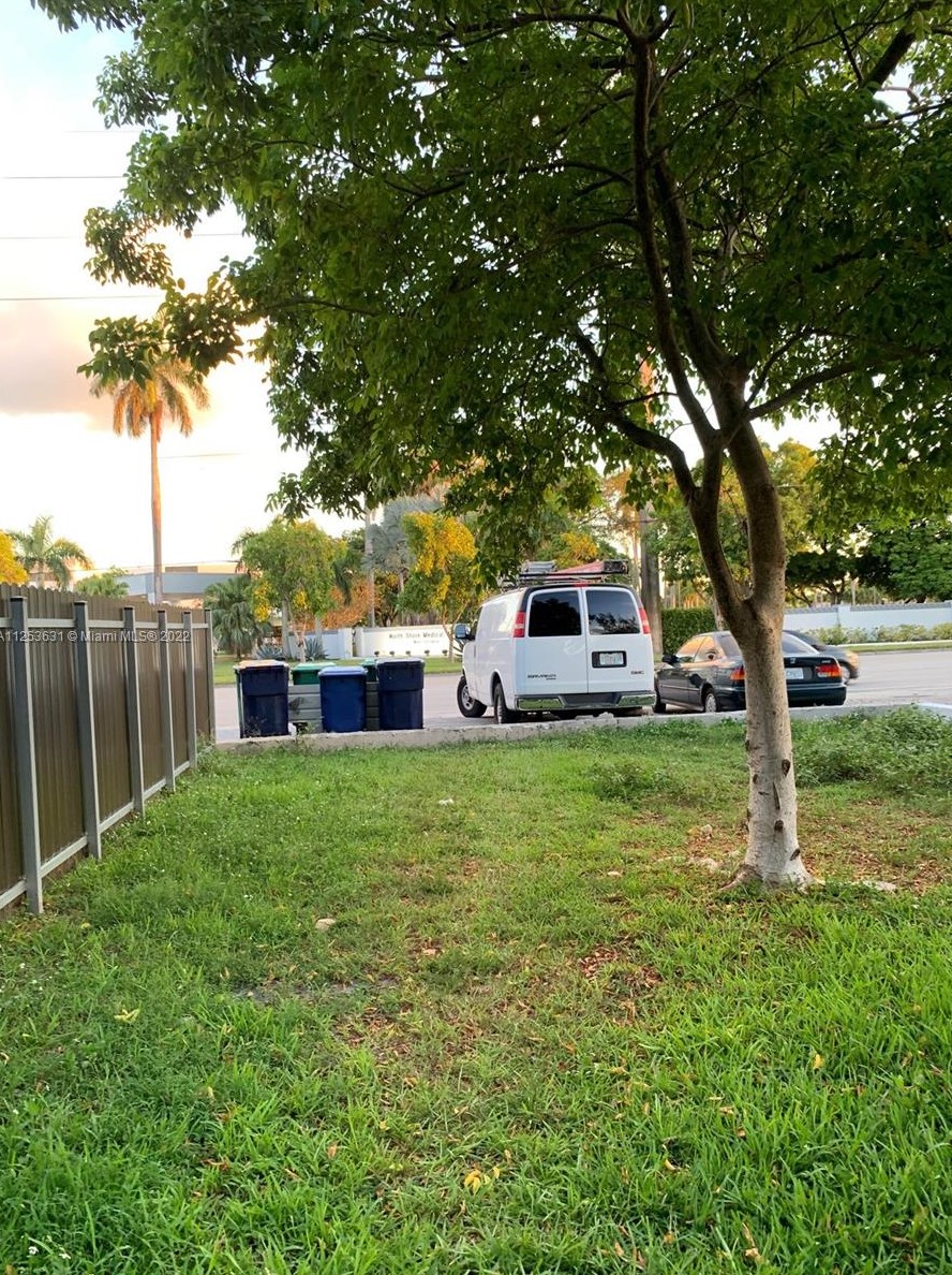 1049 95 St, Miami FL 33138-2547 exterior