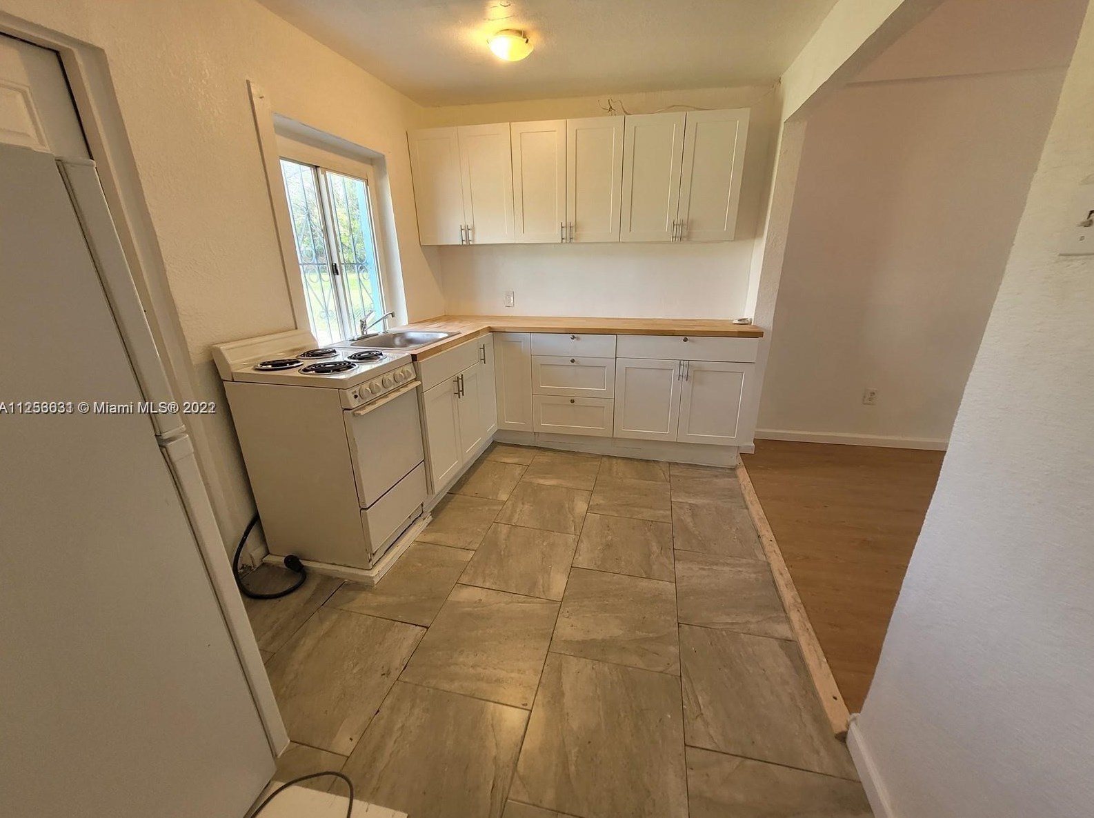 1049 95 St, Miami FL 33138-2547 exterior