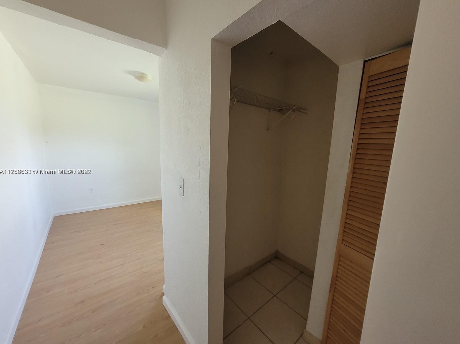 1049 95 St, Miami FL 33138-2547 exterior