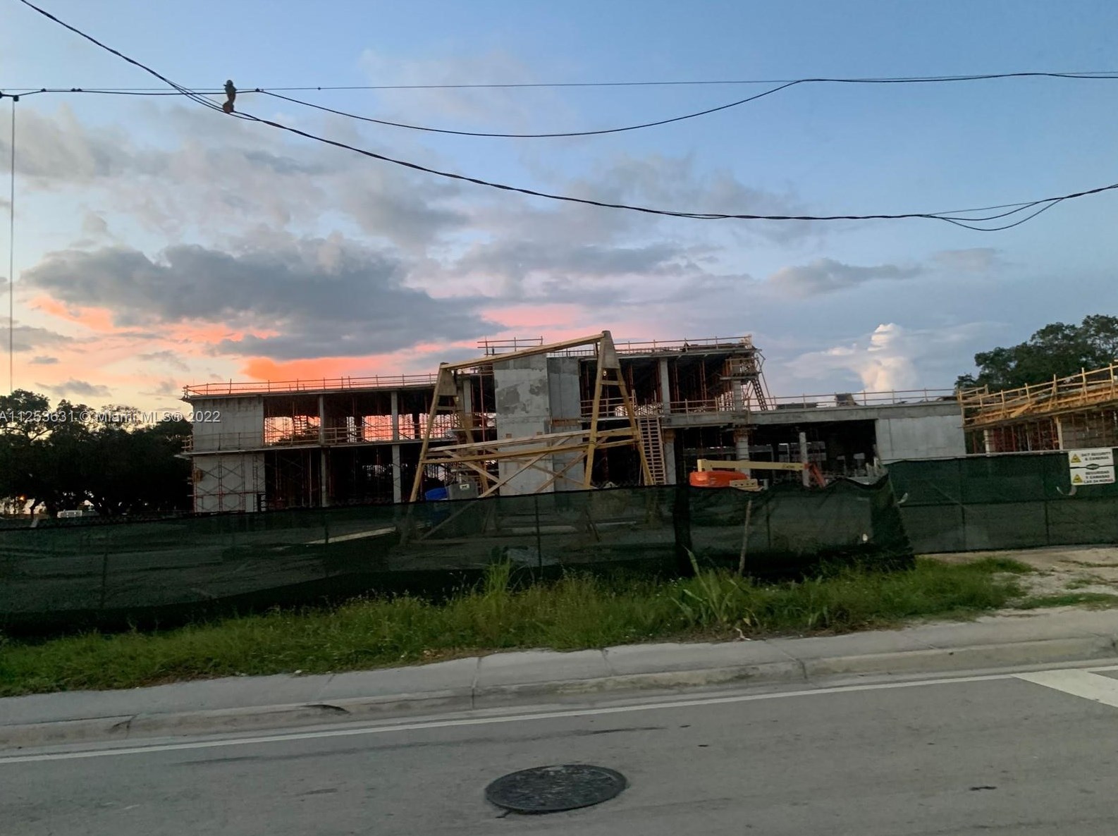 1049 95 St, Miami FL 33138-2547 exterior