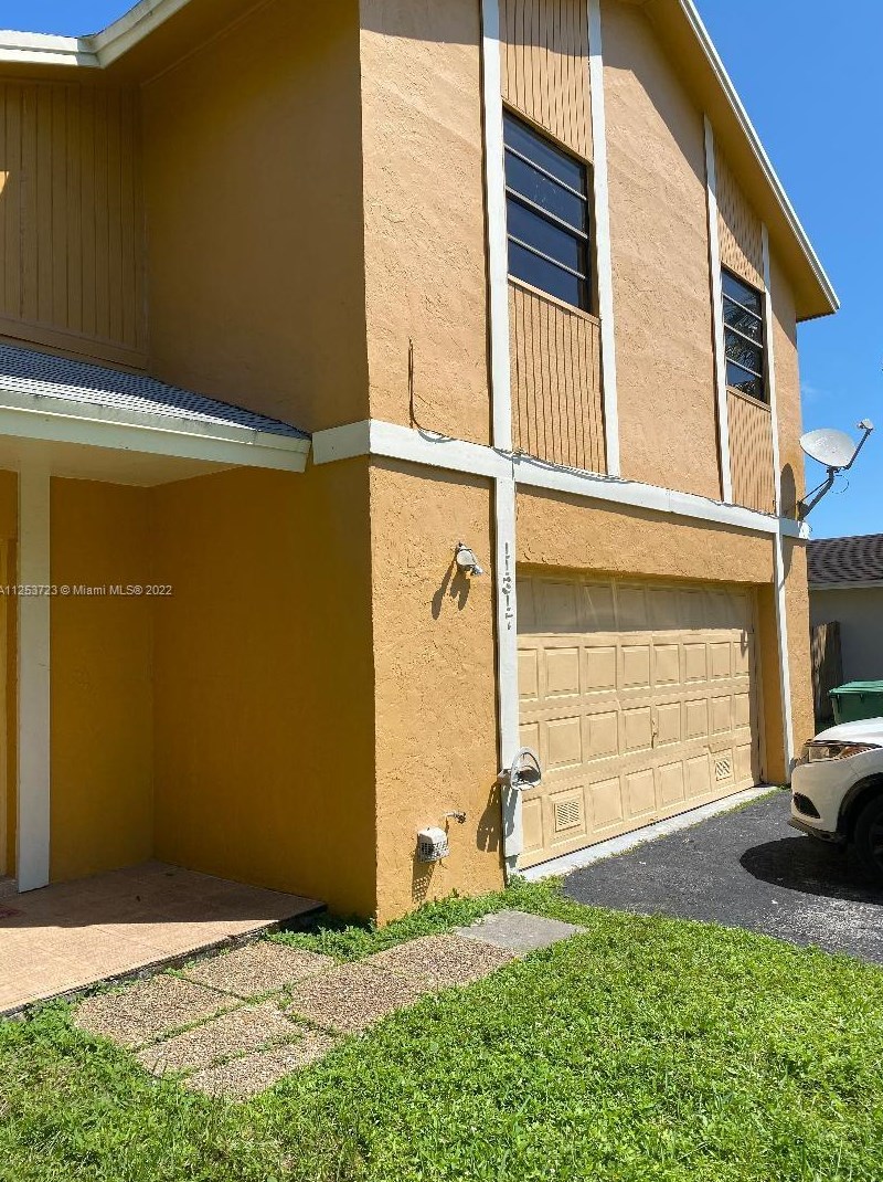 11317 167th St, Miami, FL 33157-2715