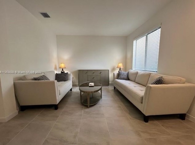 327 Ne 208th Terrace #327, Miami, FL 33179