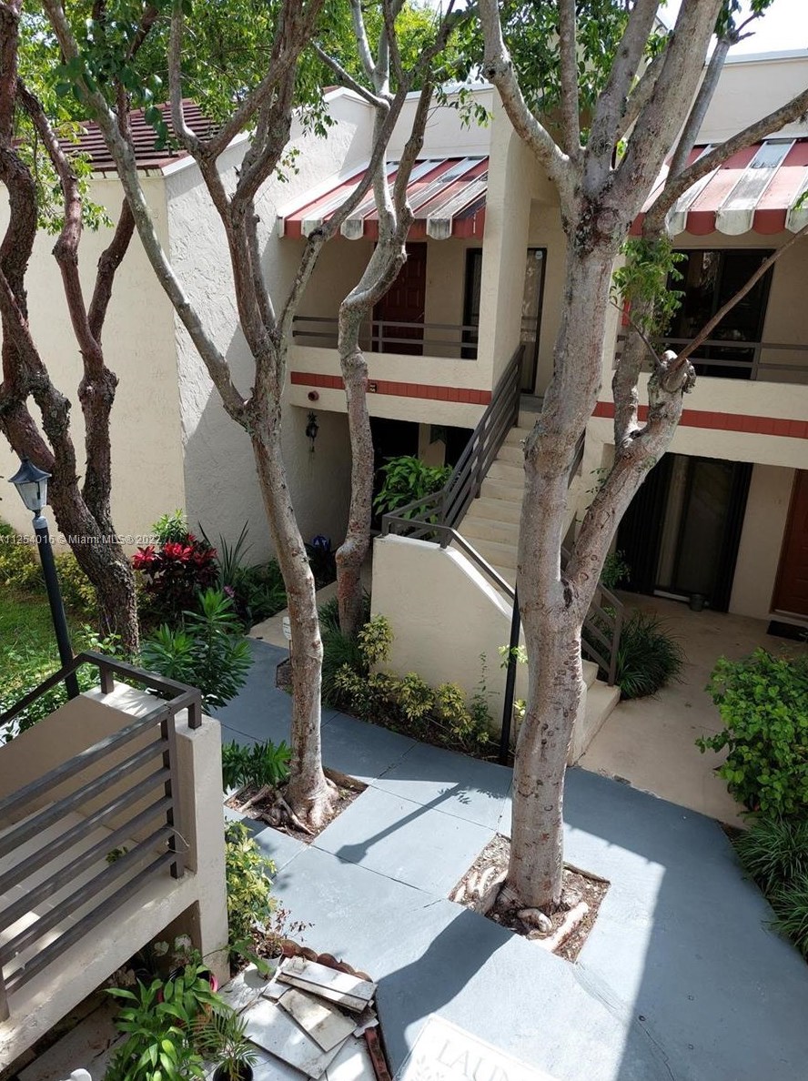 20130 Ne 3rd Ct #6, Miami, FL 33179