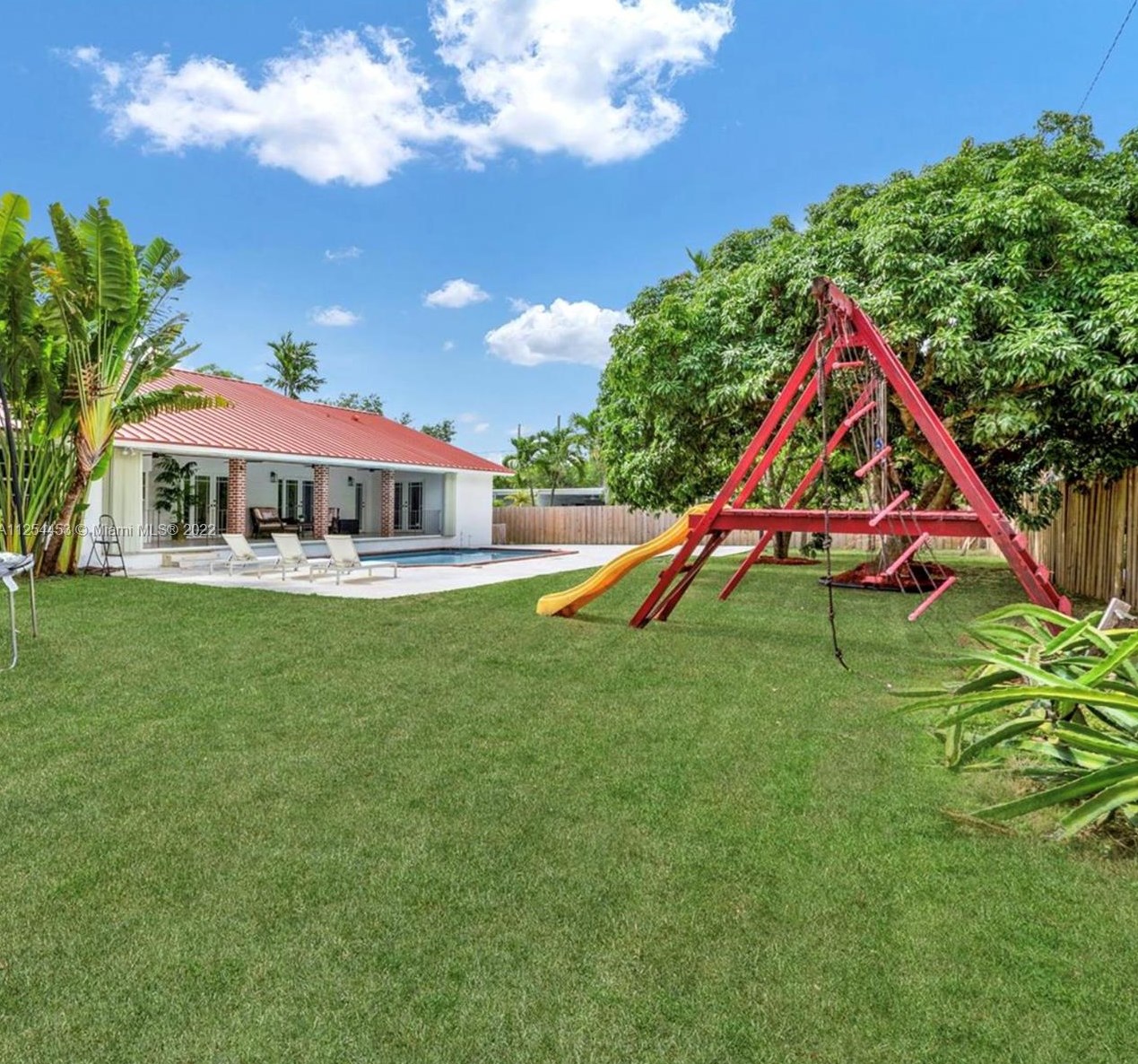 15030 Sw 89th Ave, Miami, FL 33176
