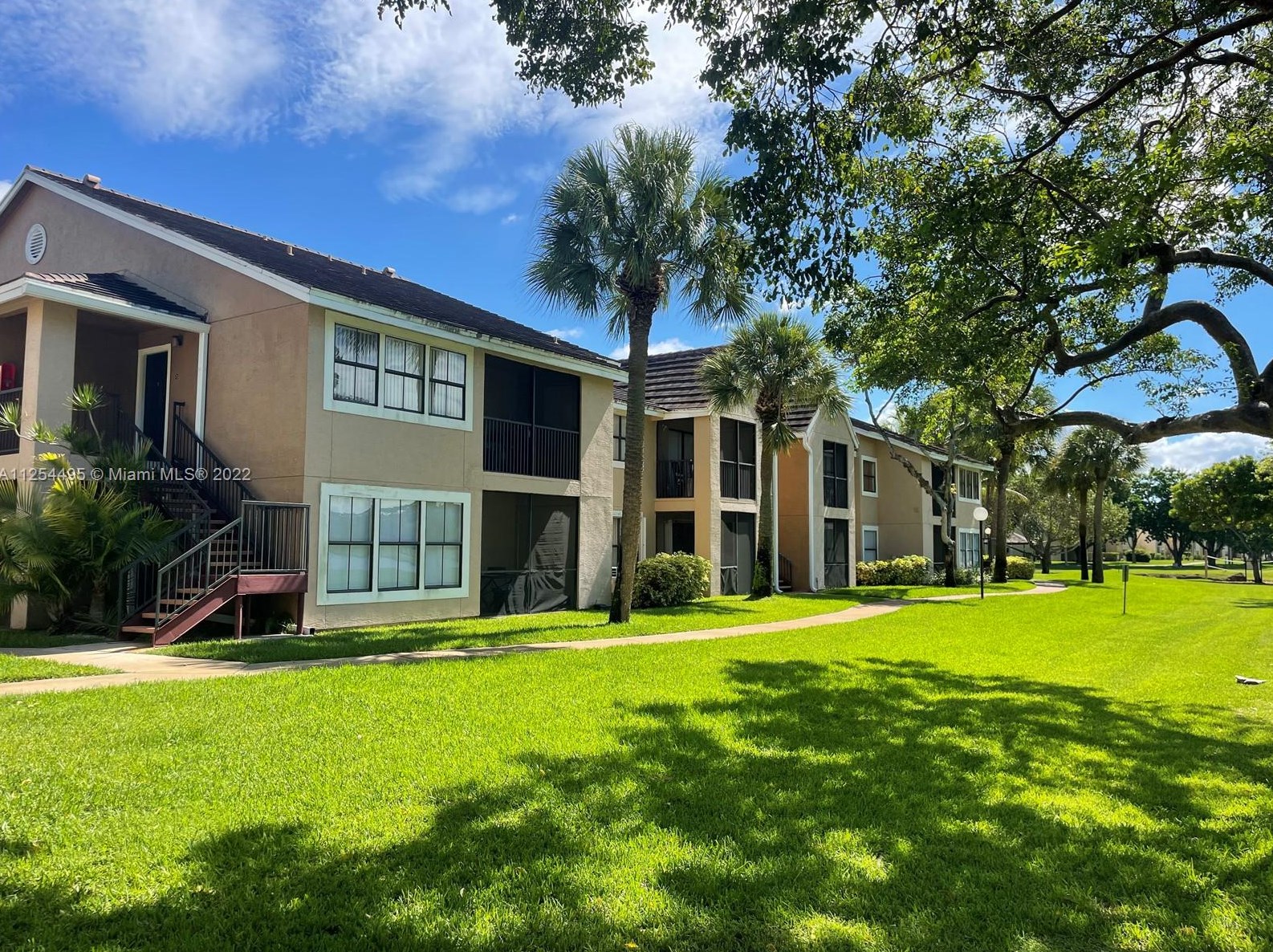 15560 106th Ln, Miami, FL 33196-2776