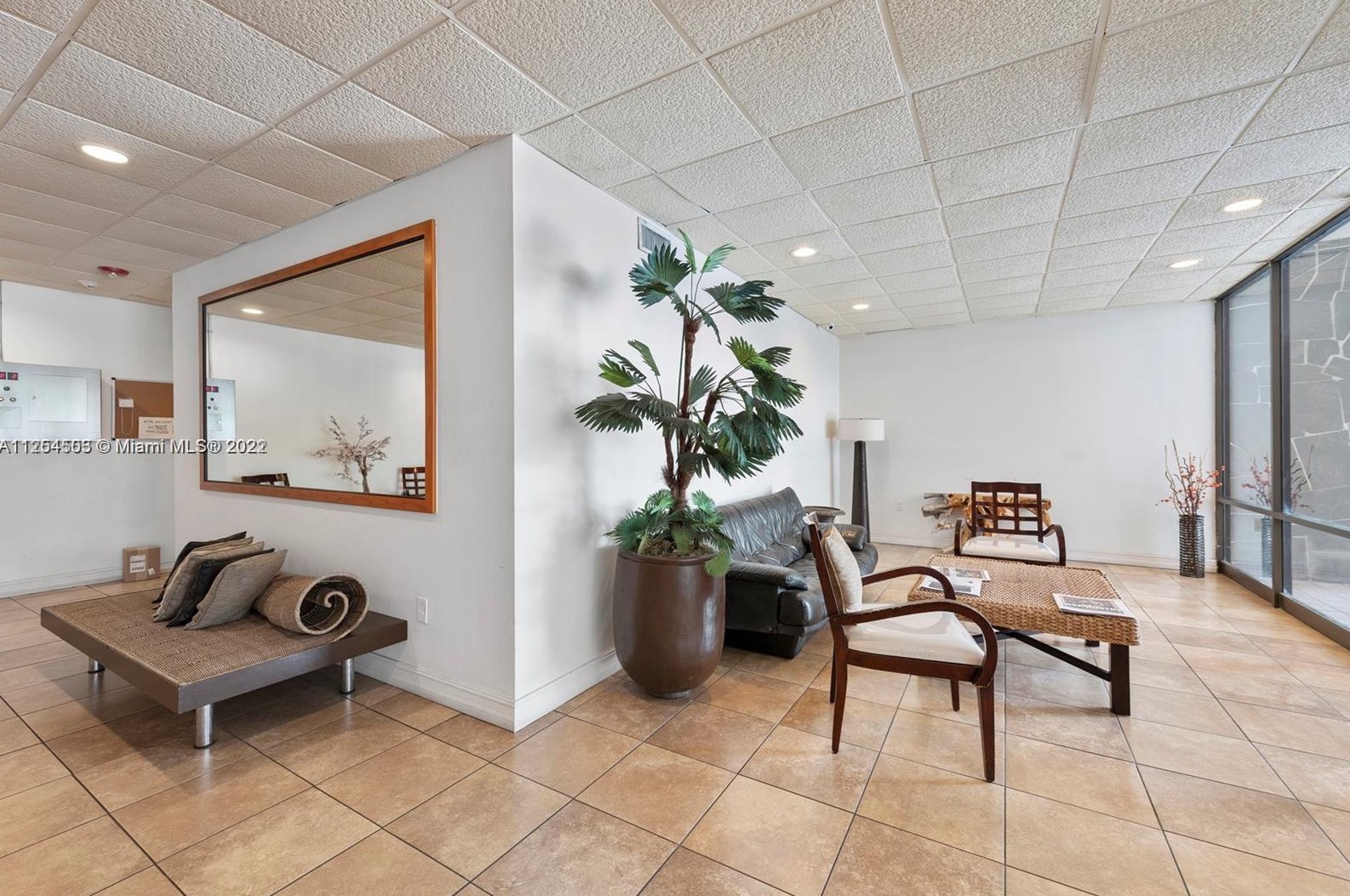 6900 Bay Dr, Miami FL  33141-5403 exterior