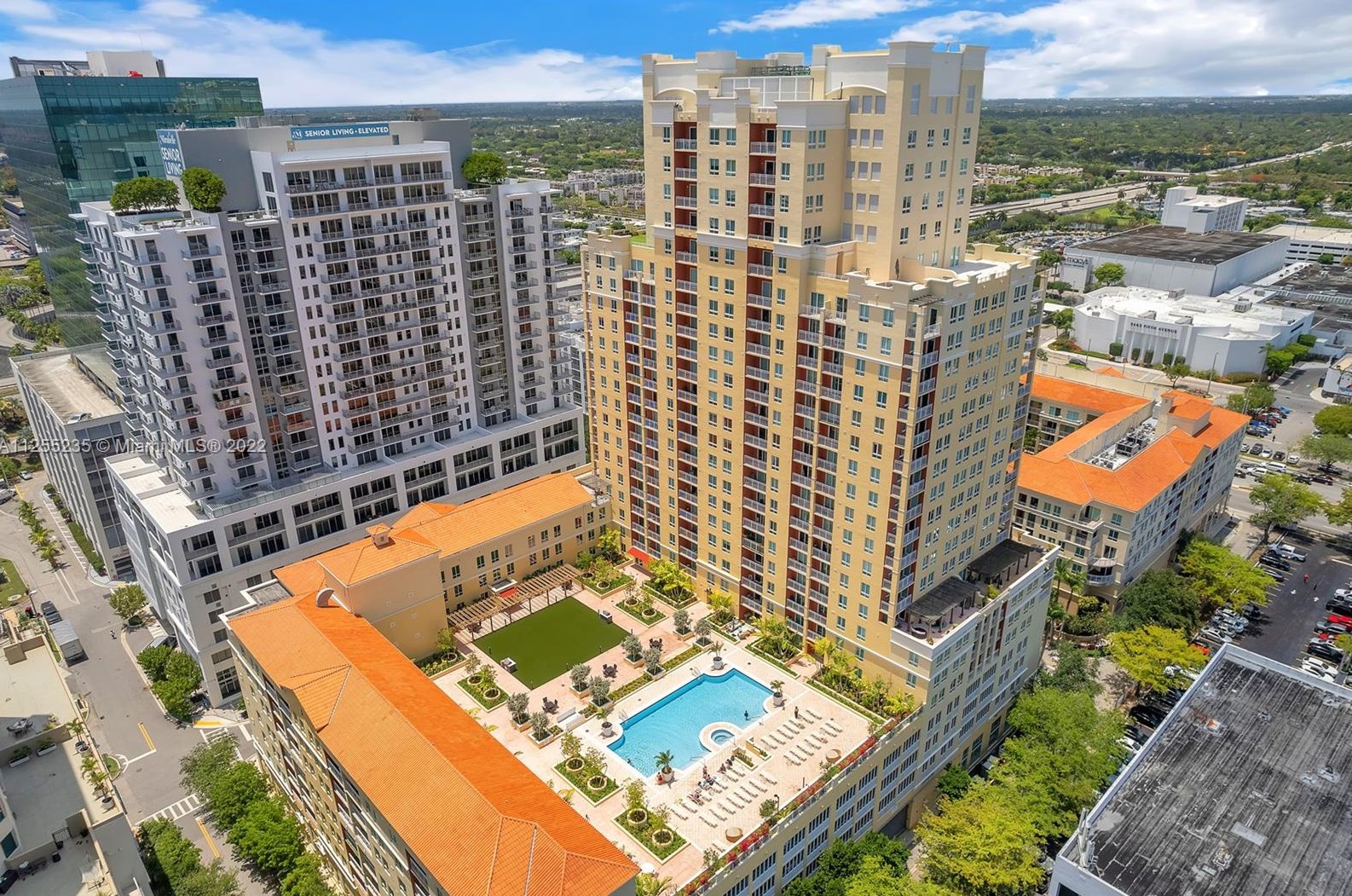 7350 Sw 89th St #2101s, Miami, FL