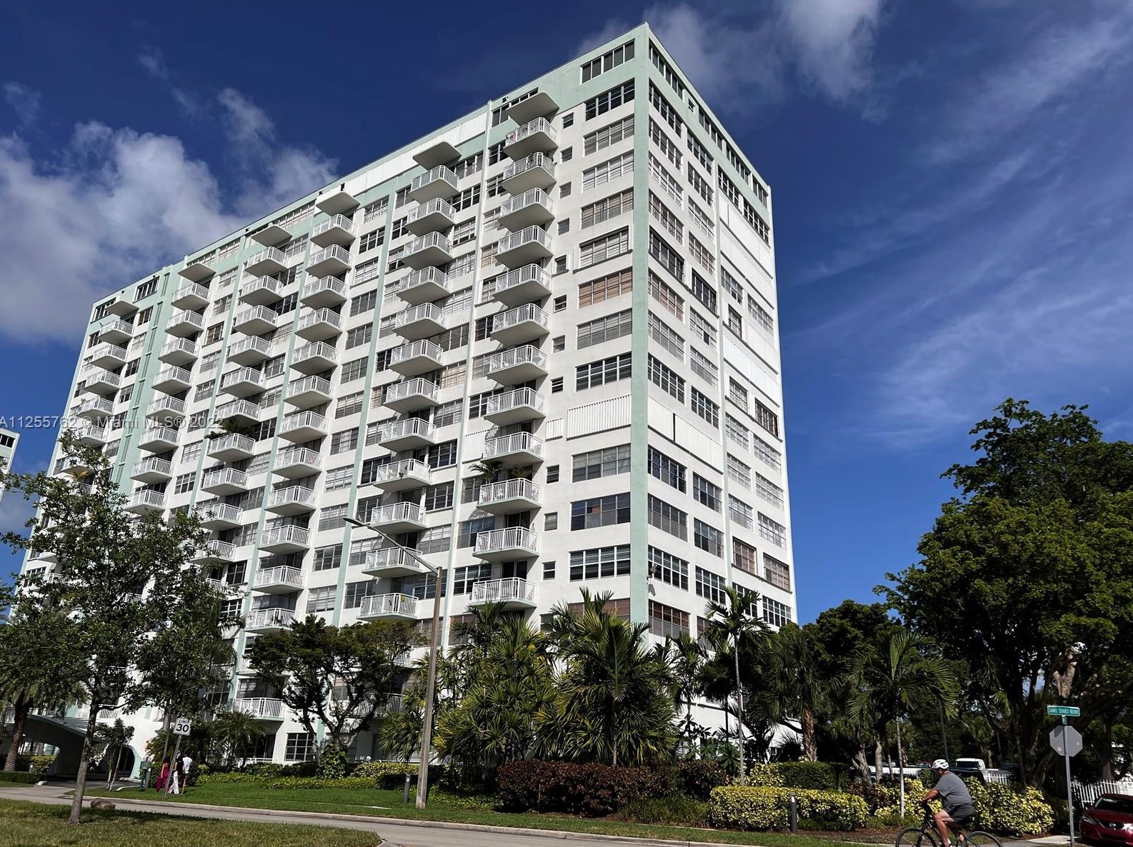 2100 Sans Souci Blvd, Miami FL 33181-3016 exterior