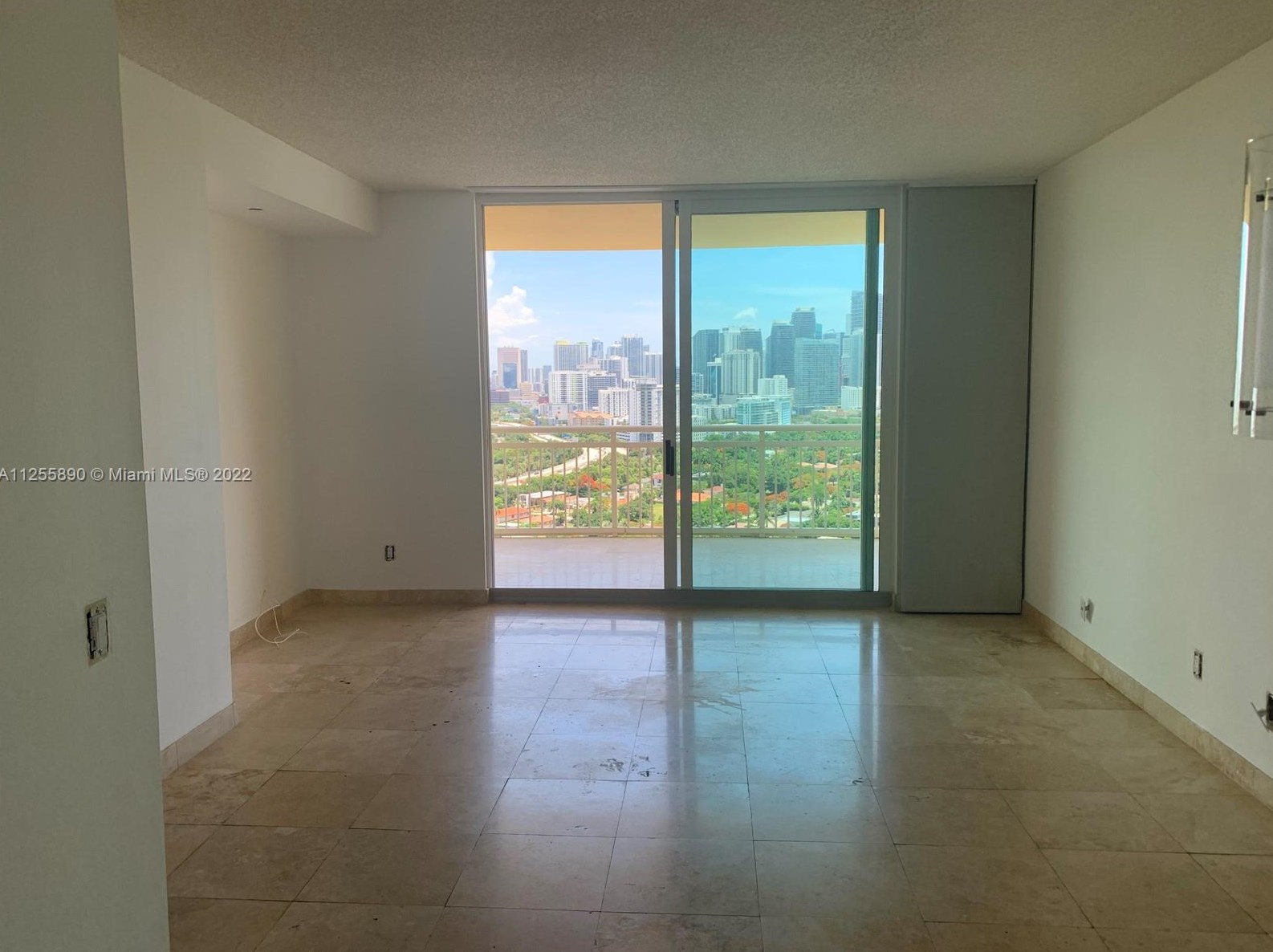 2475 Brickell Ave, Miami FL 33129-2478 exterior