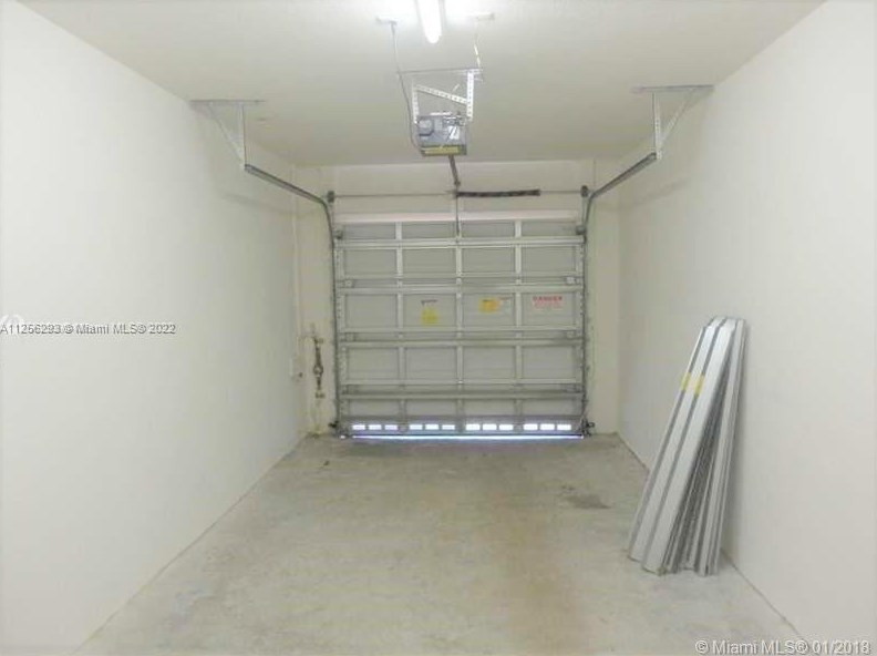 3335 Palomino Dr, Hollywood FL  33024-2352 exterior