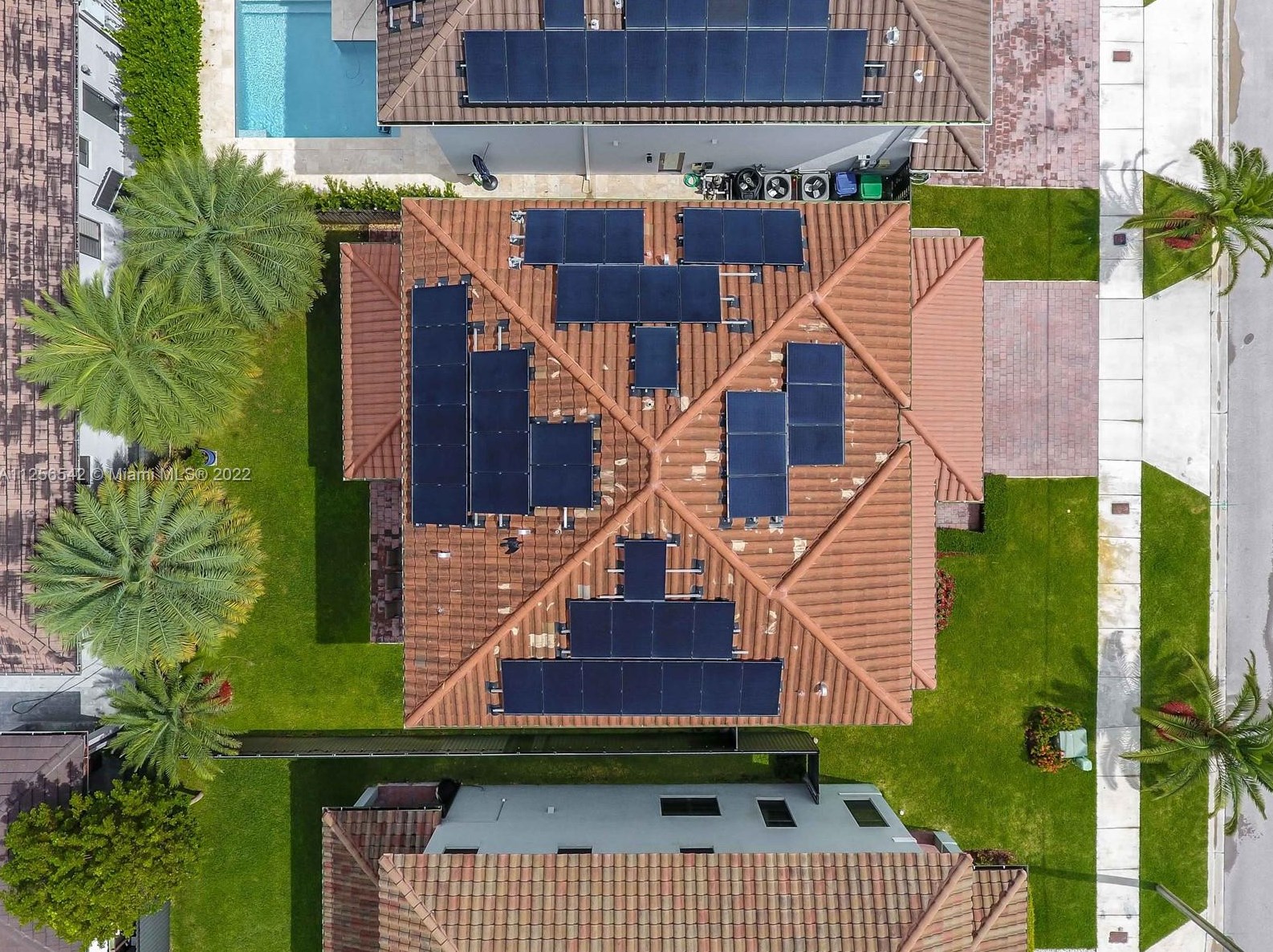 1420 144 Ave, Miami FL 33186-8619 exterior