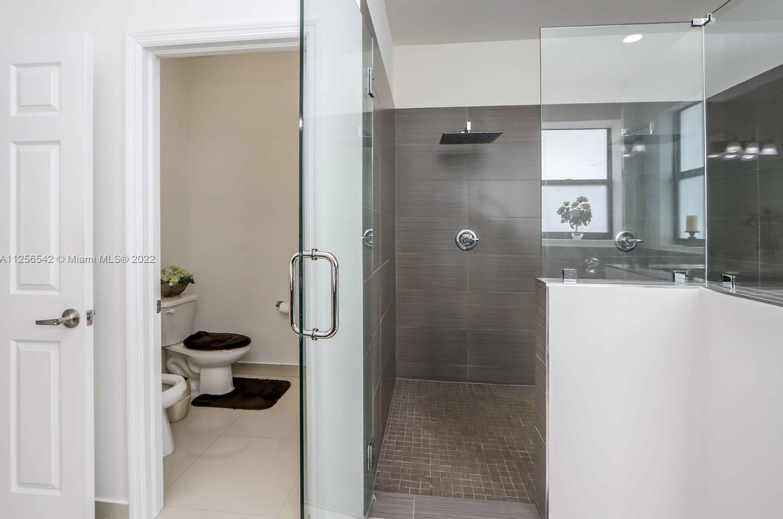 1420 144 Ave, Miami FL 33186-8619 exterior