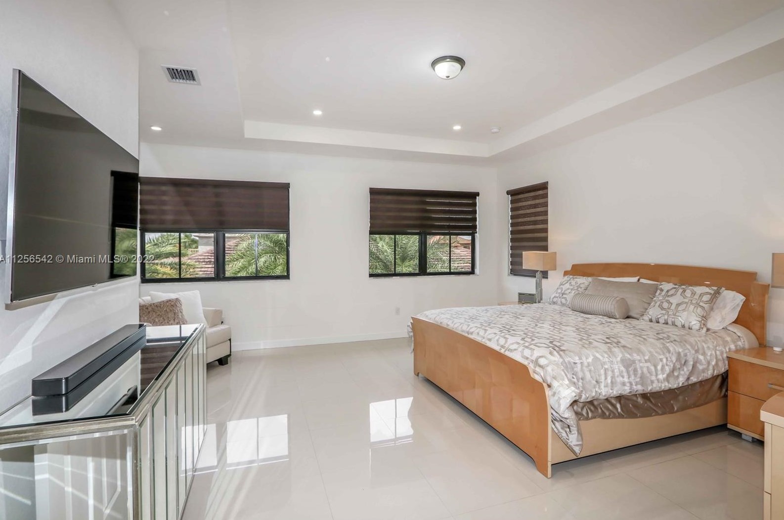 1420 144 Ave, Miami FL 33186-8619 exterior