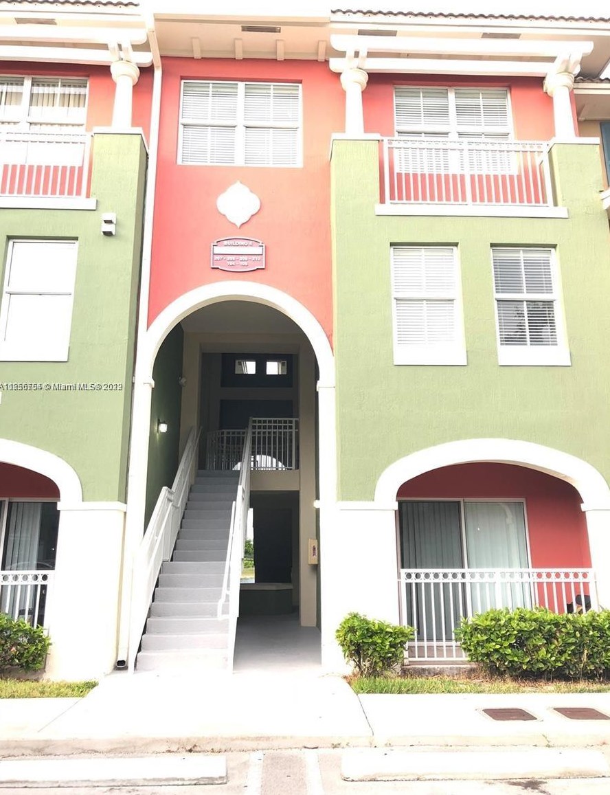 11001 Nw 83rd St #208, Miami, FL 33178