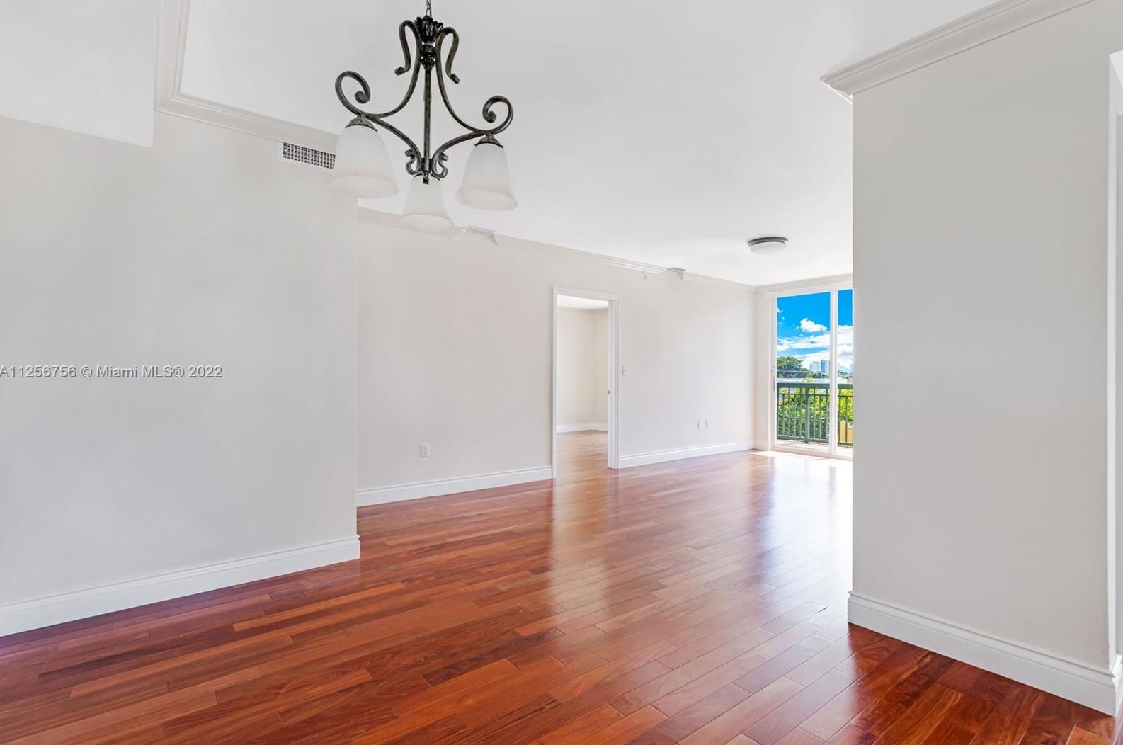 2501 Sw 37th Ave #306, Miami, FL 33133
