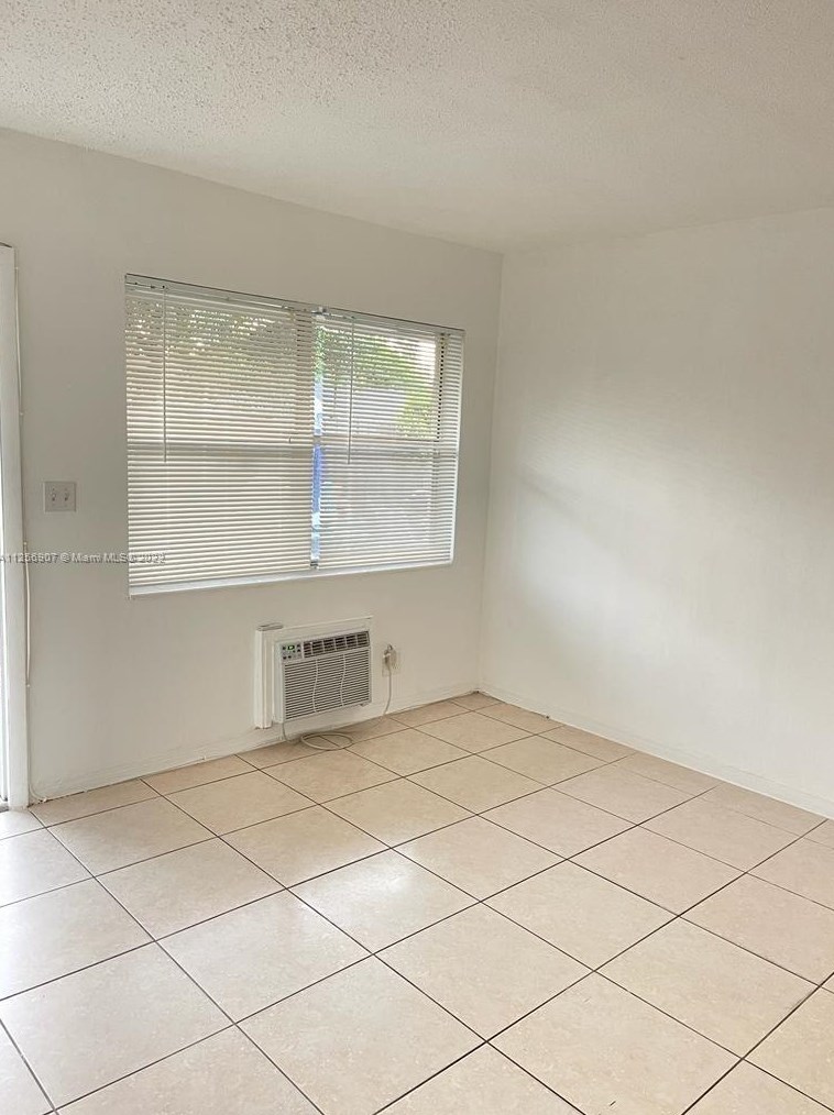 55 Sw 13th St #2, Dania Beach, FL 33004
