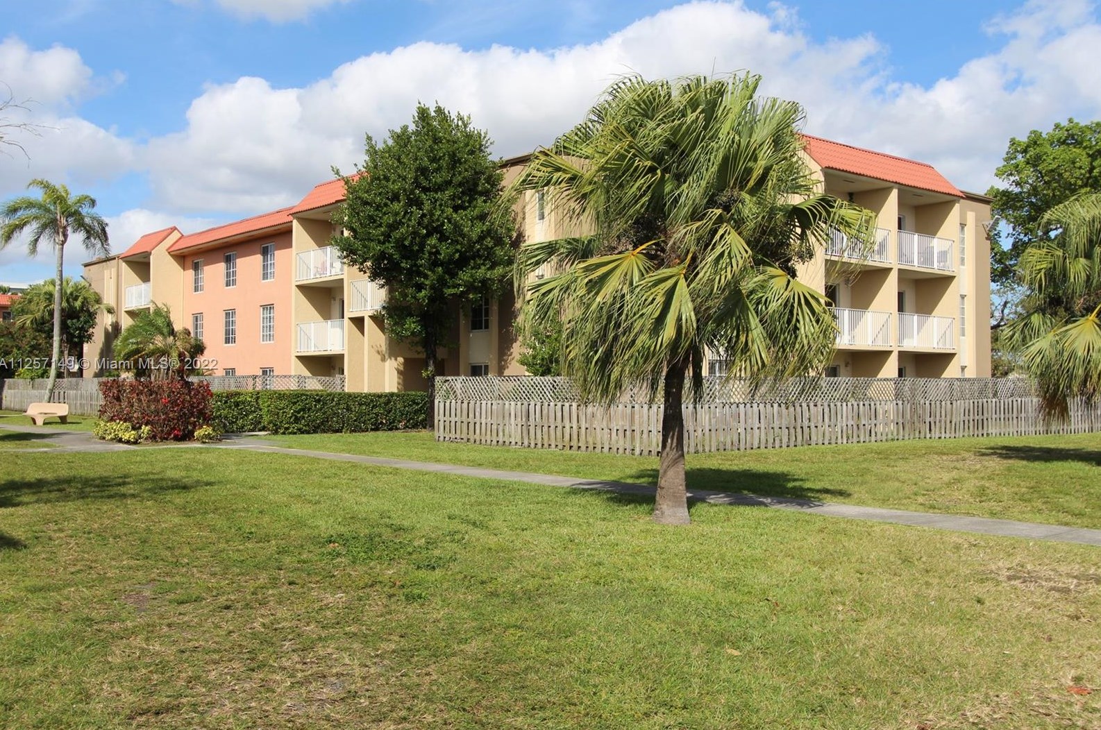 4920 79th Ave, Miami FL 33166-5414 exterior