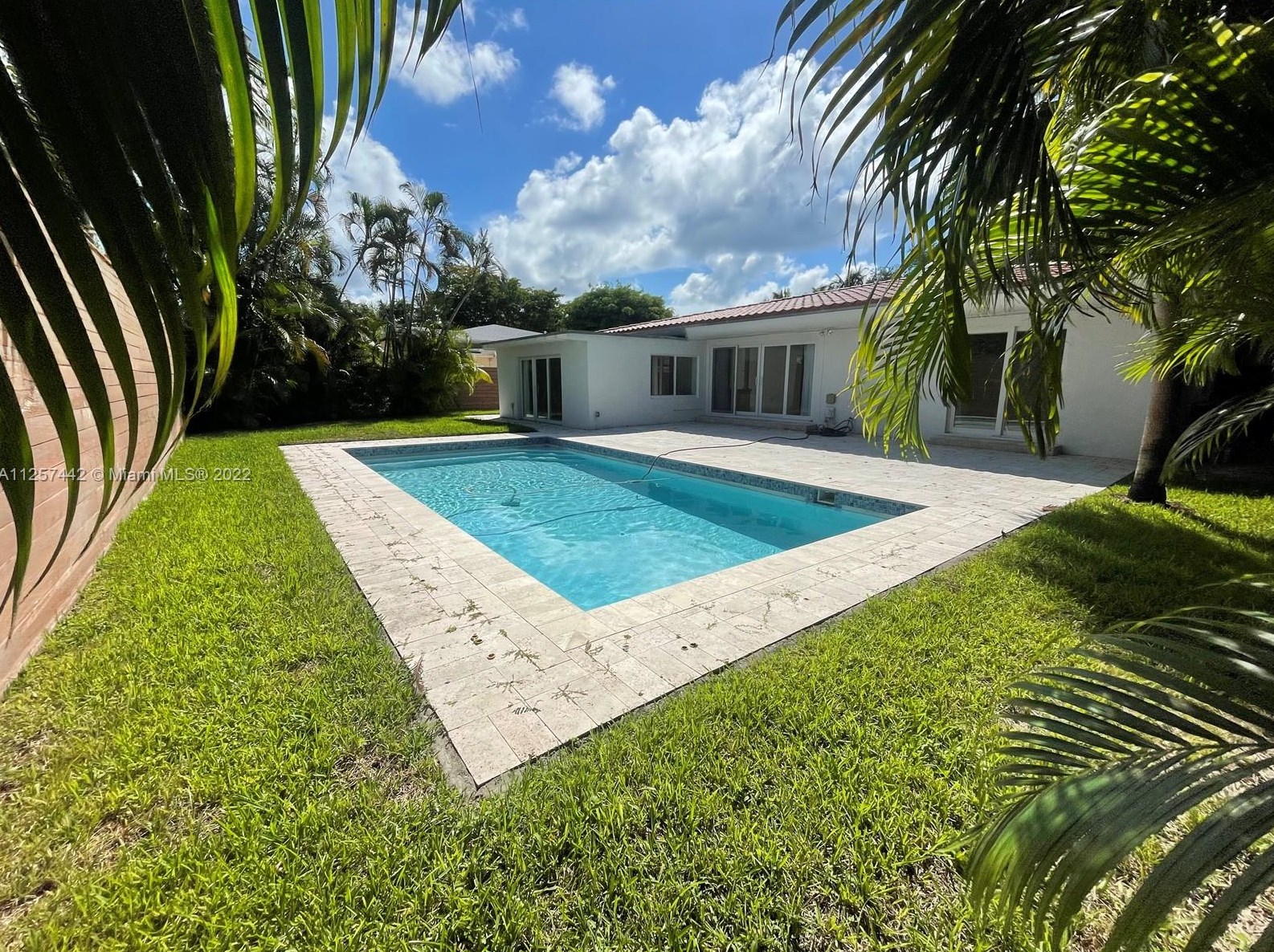 43 Samana Dr, Miami, FL 33133-2609