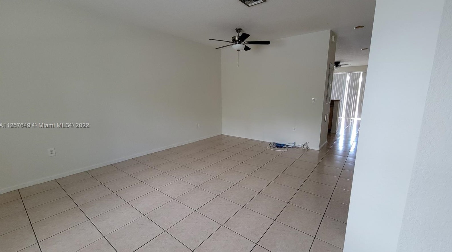8376 Sw 27th St # 102, Hollywood, FL