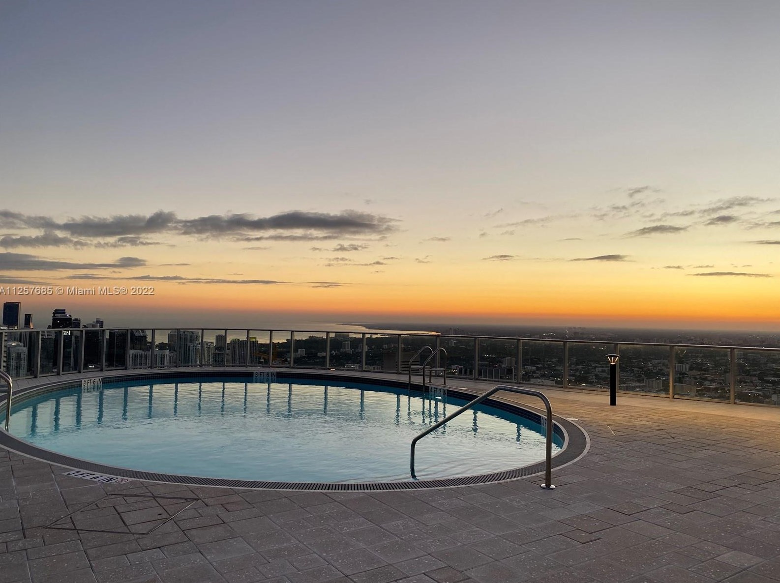 851 1st Ave, Miami FL  33132 exterior